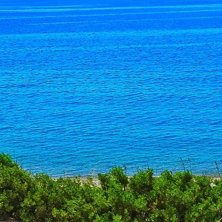 Crete Essence - *
